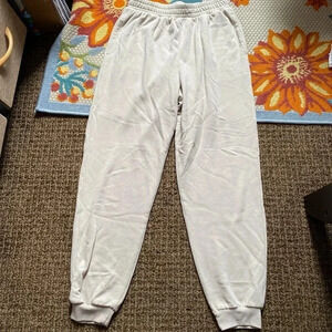 Light brown/crème sweatpants athleisure
Brand: Colsie size small elastic sweats